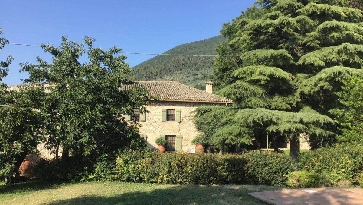 Casale in vendita Santa Maria di Reggiano, Spoleto