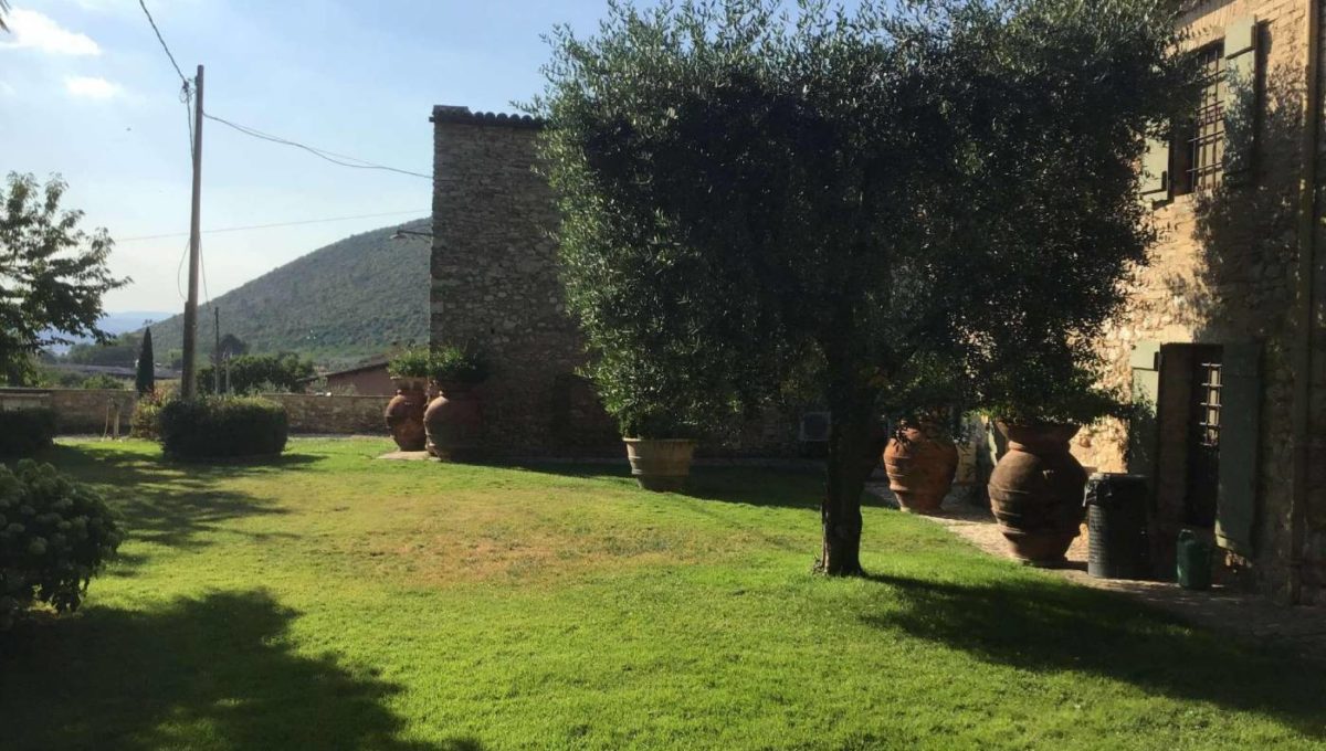 Casale in vendita Santa Maria di Reggiano, Spoleto