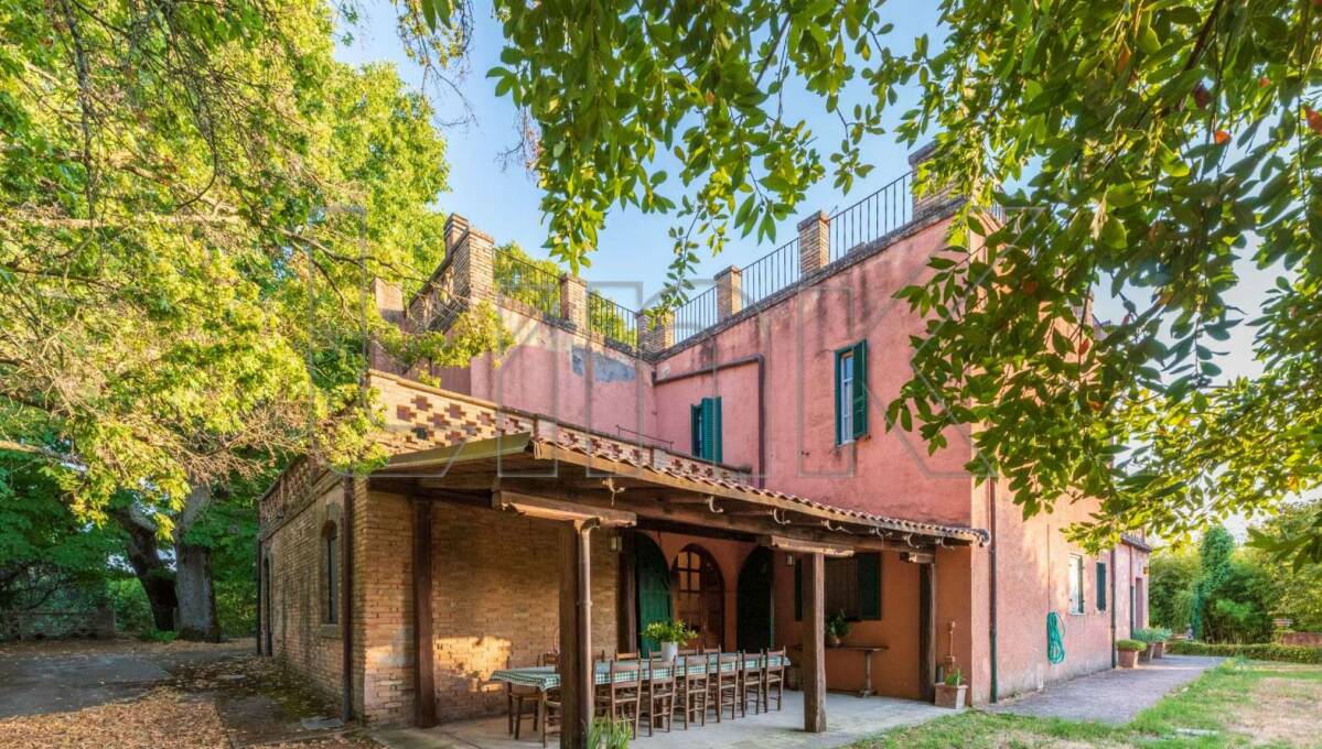 Edificio in vendita via Provinciale Stazione, Poggio Mirteto (Rieti)