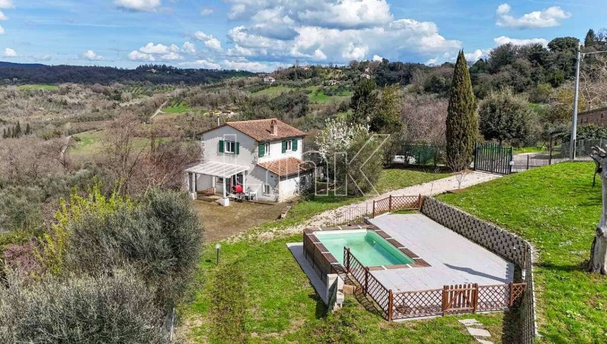 Casa indipendente in vendita via Fosso di Giove, Penna in Teverina (TR)