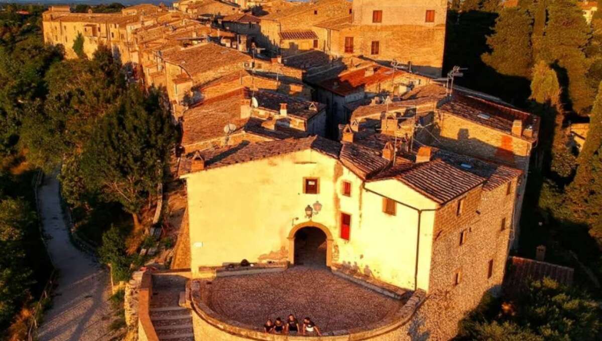 Casa indipendente in vendita via Fosso di Giove, Penna in Teverina (TR)