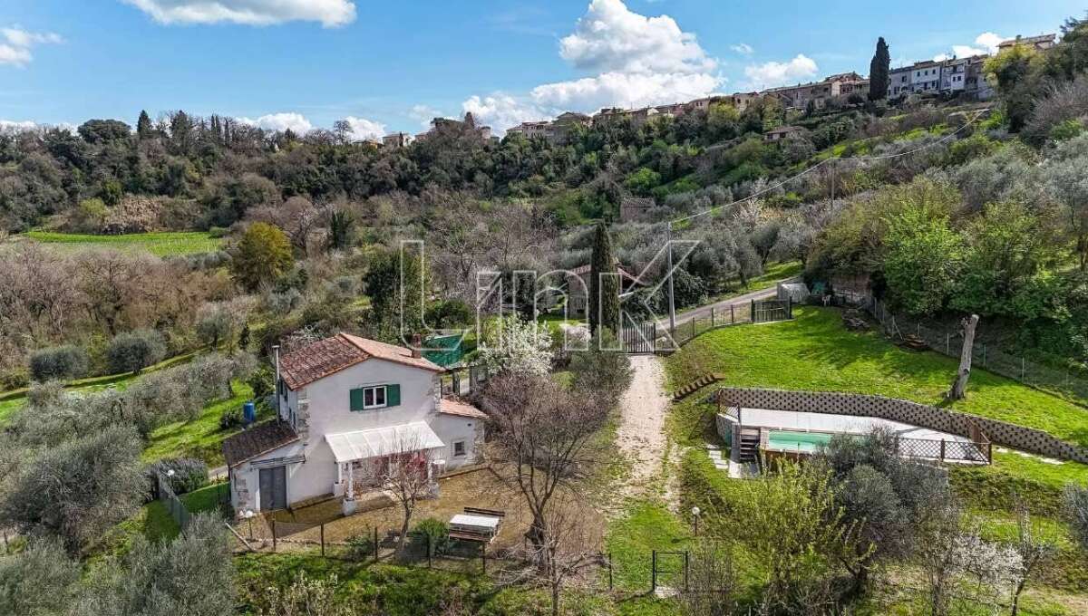 Casa indipendente in vendita via Fosso di Giove, Penna in Teverina (TR)