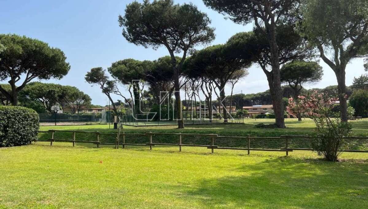 Villetta a schiera in vendita in via dei Pescatori, Ostia