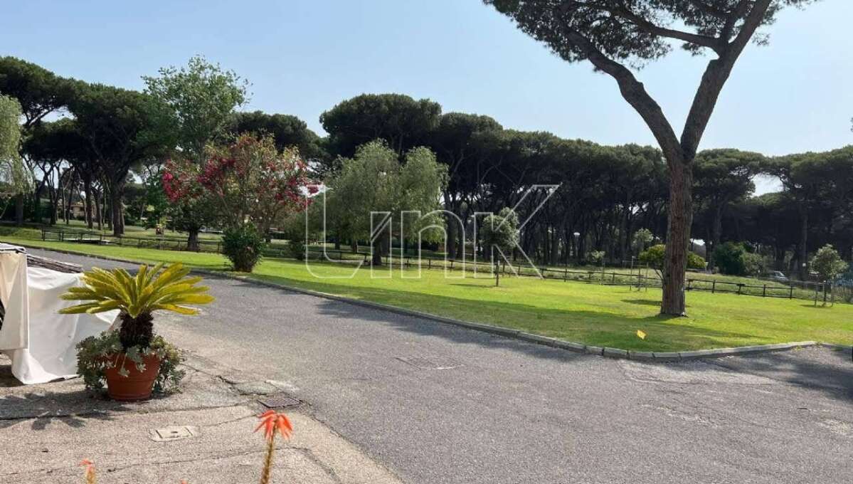 Villetta a schiera in vendita in via dei Pescatori, Ostia