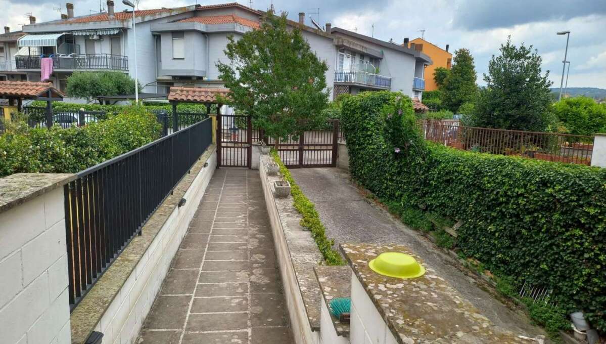 Villa a schiera in vendita  via delle Prata, Vetralla (VT)