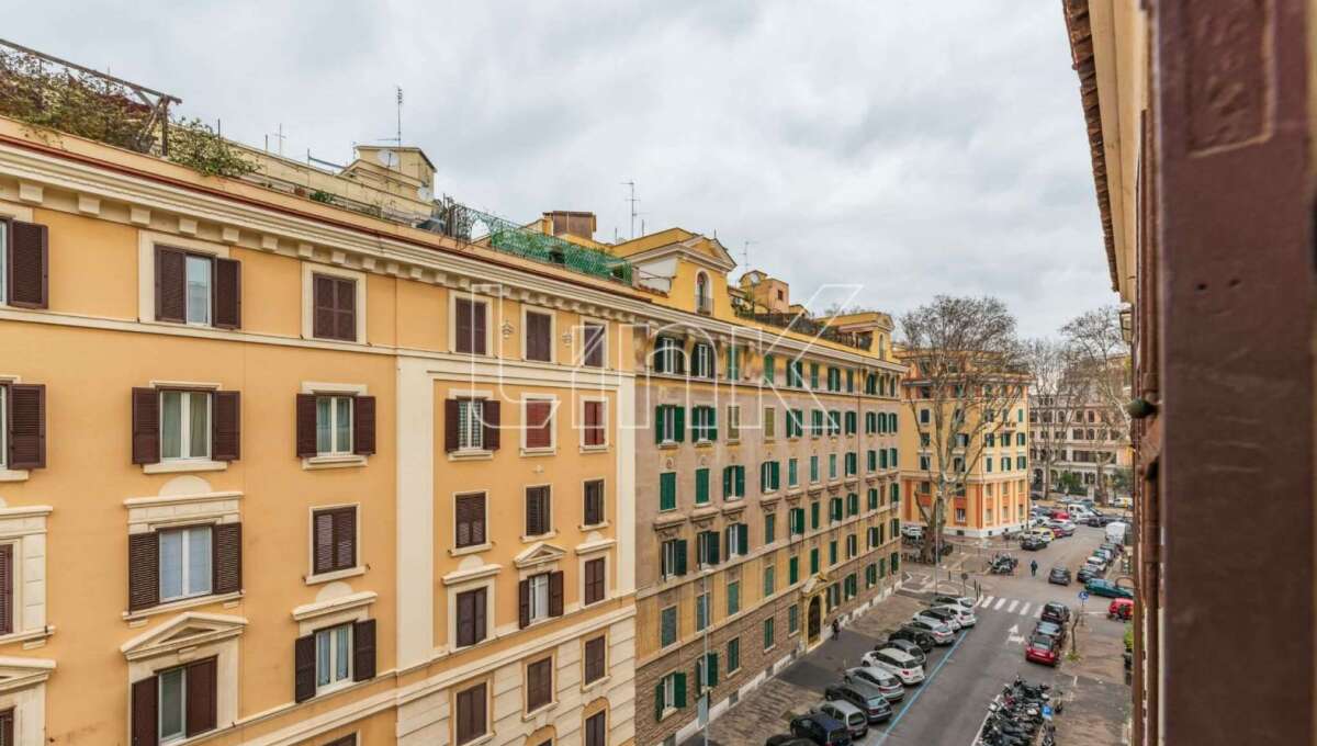 Appartamento in vendita via Emilio Faà di Bruno, Roma