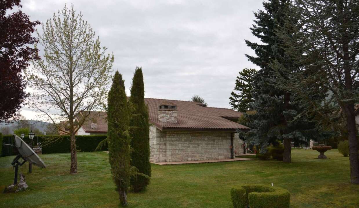 Villa in vendita in via Aldo Moro, Leonessa