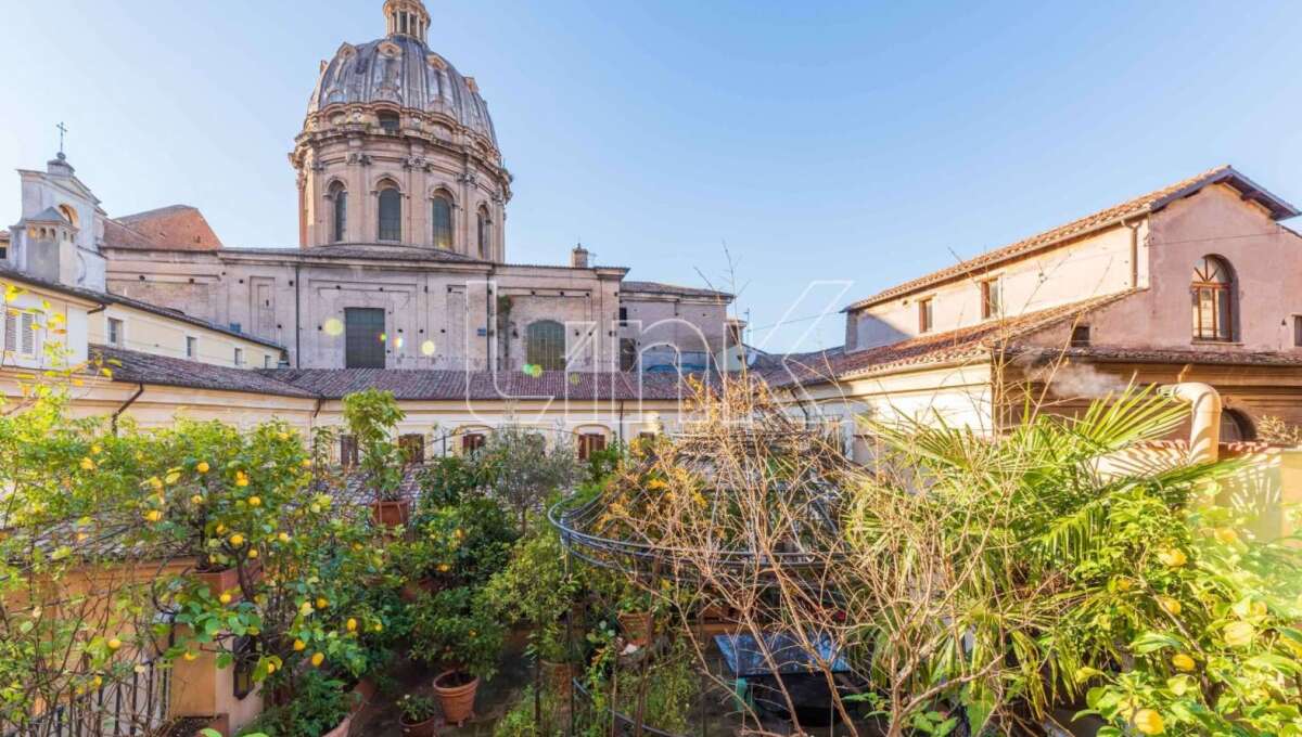 Appartamento in vendita via Arenula, Roma