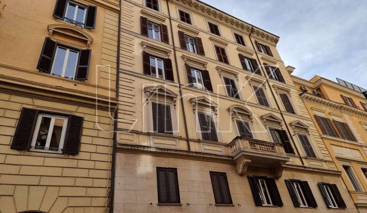 Appartamento in vendita in via Palermo, Roma