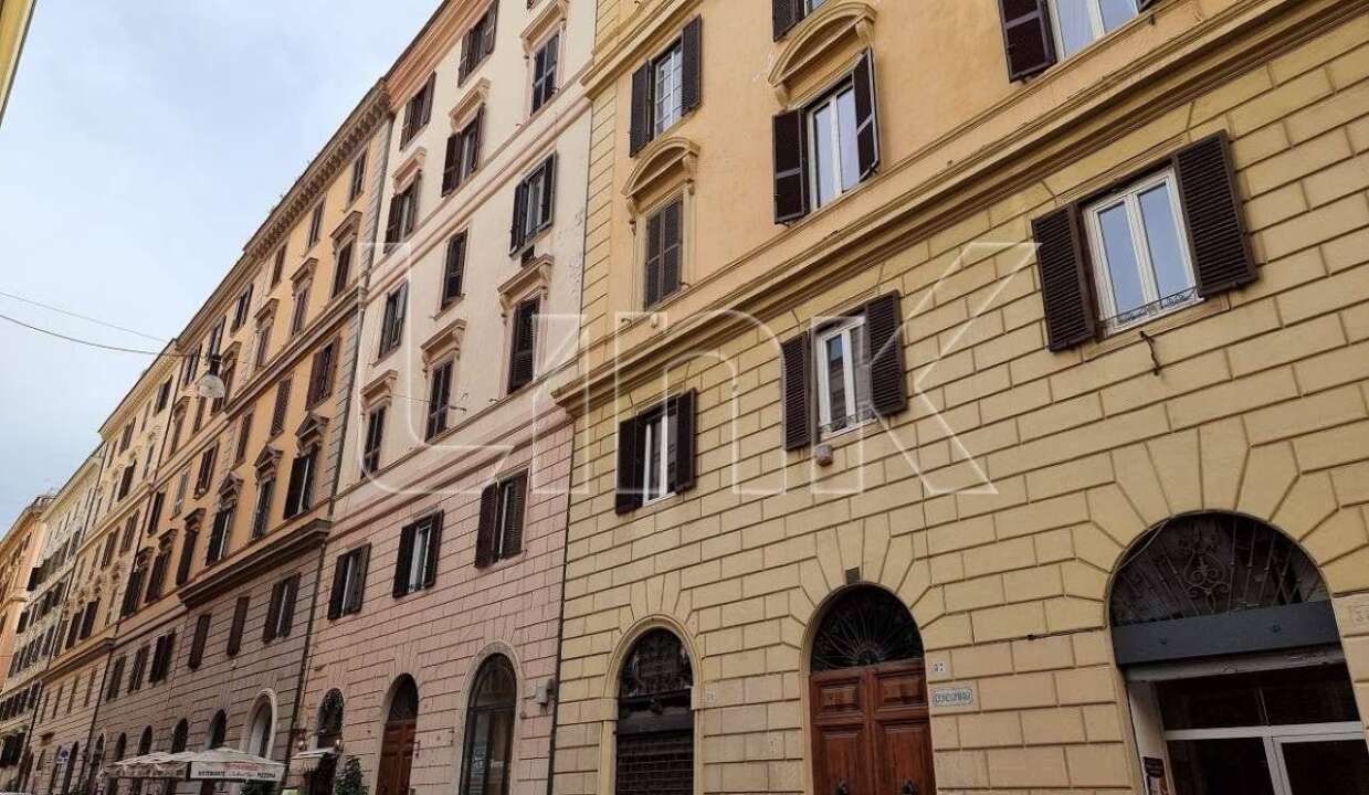 Appartamento in vendita in via Palermo, Roma