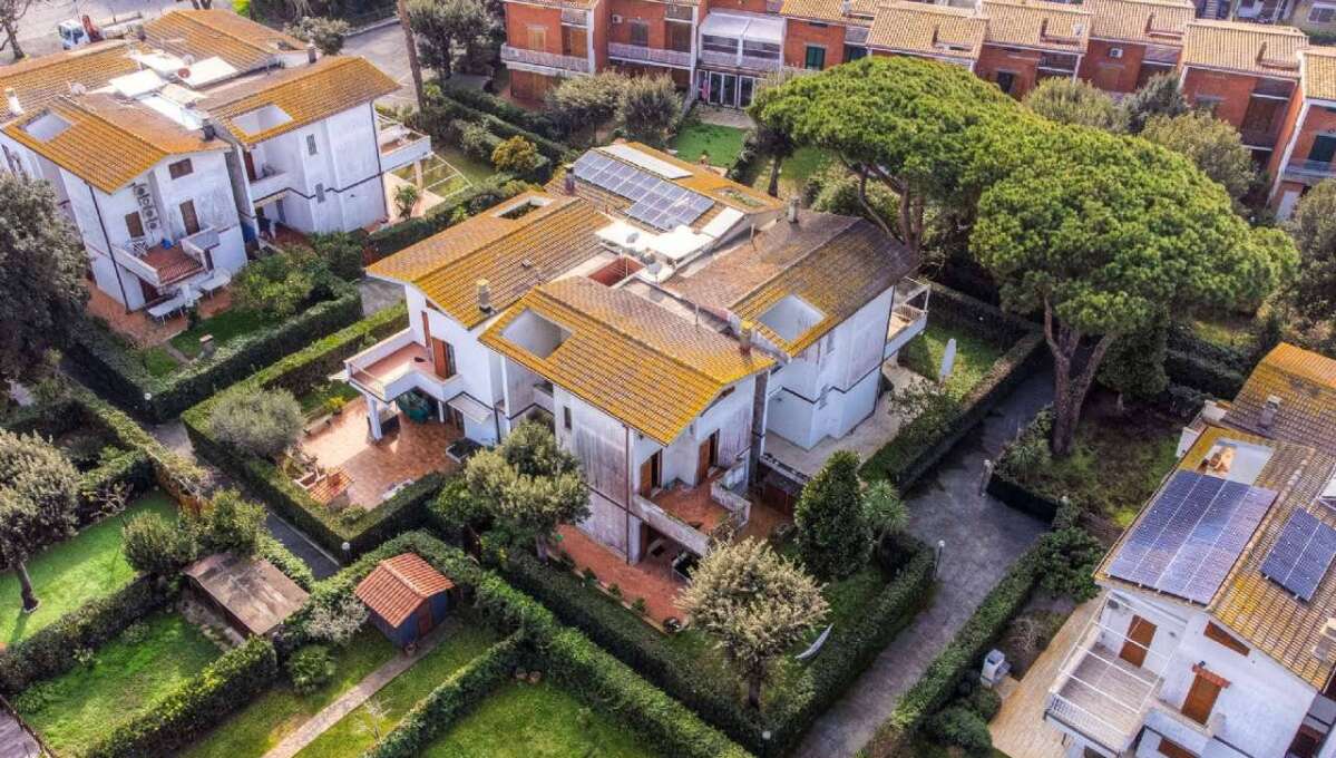 Villa in affitto via Loano, Fregene