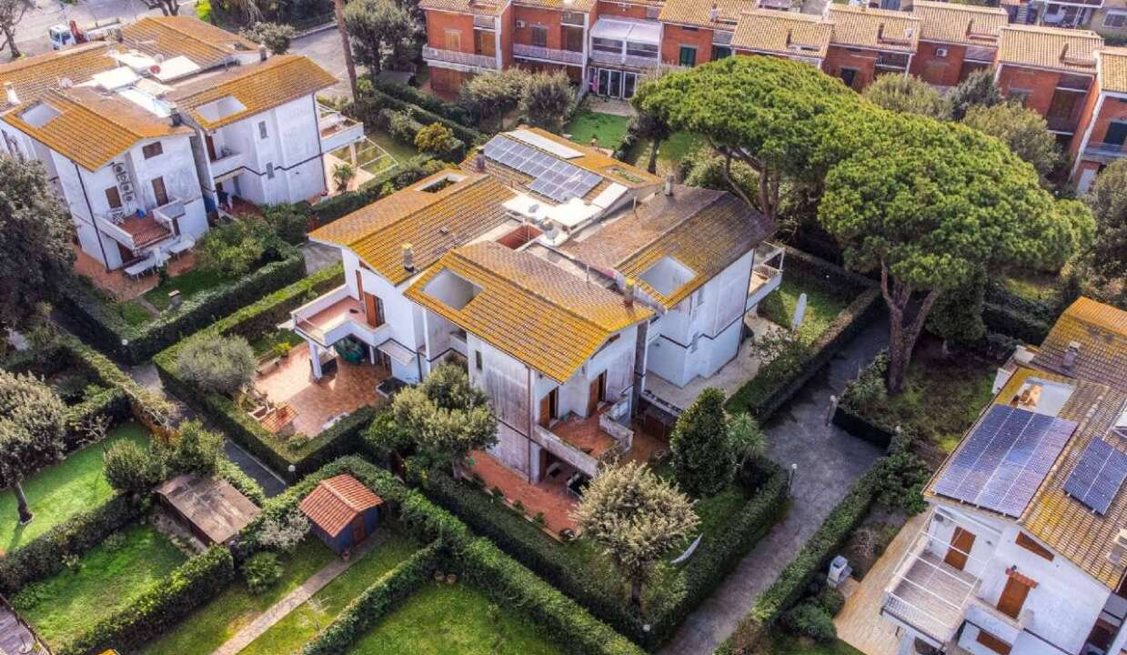 Villa in affitto via Loano, Fregene