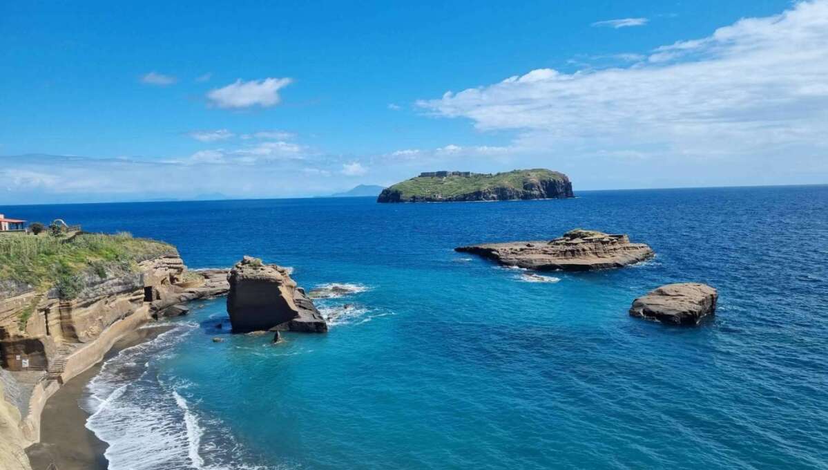 Appartamento in vendita via Calanave, Ventotene