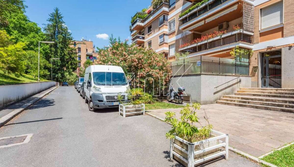 Appartamento in vendita via della Farnesina, Roma