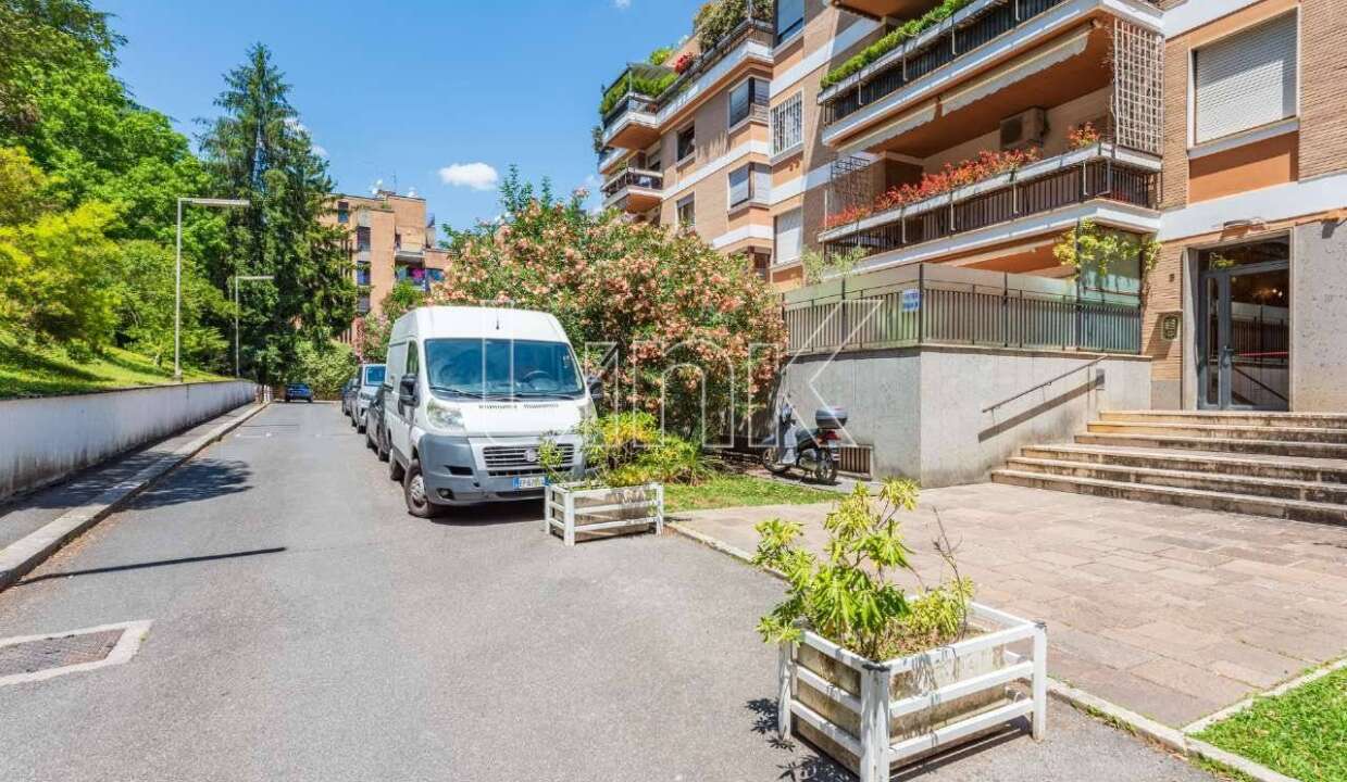 Appartamento in vendita via della Farnesina, Roma