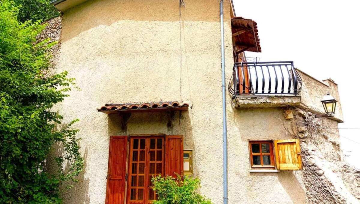 Casa indipendente in vendita via Piano, Ortona dei Marsi