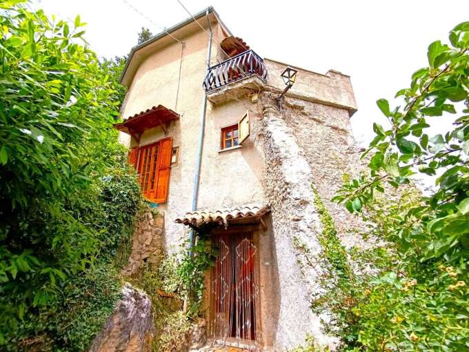 Casa indipendente in vendita via Piano, Ortona dei Marsi