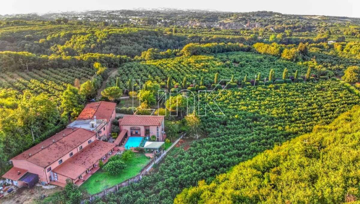 Agriturismo in vendita Località Montefosco, Sutri