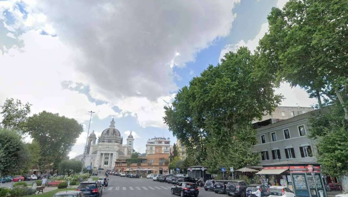 Edicola in vendita Piazzale di Ponte Milvio, Roma