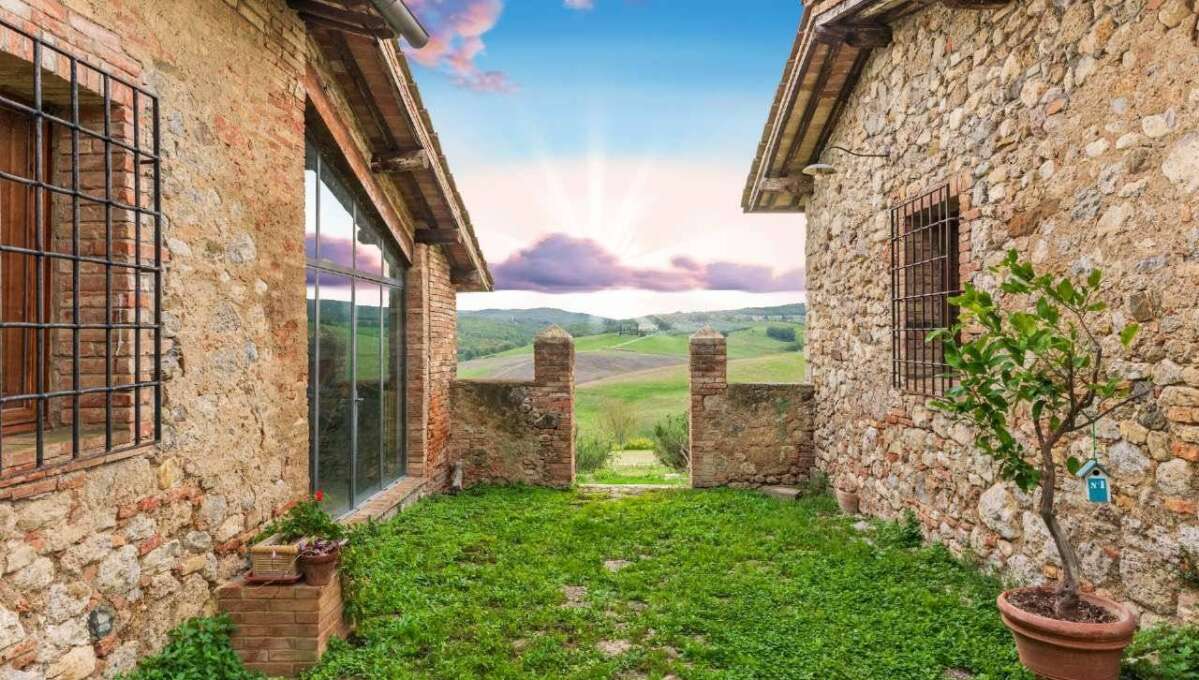 Casale in vendita in strada Radi, Provincia di Siena