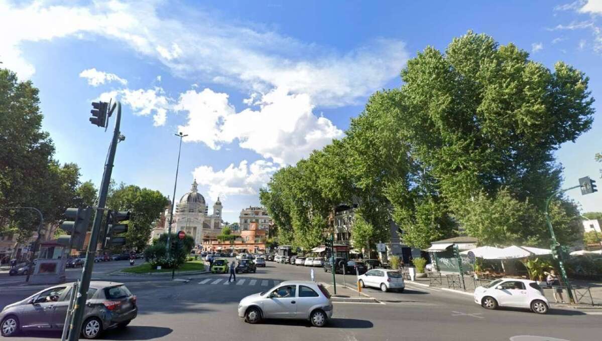 Edicola in vendita Piazzale di Ponte Milvio, Roma