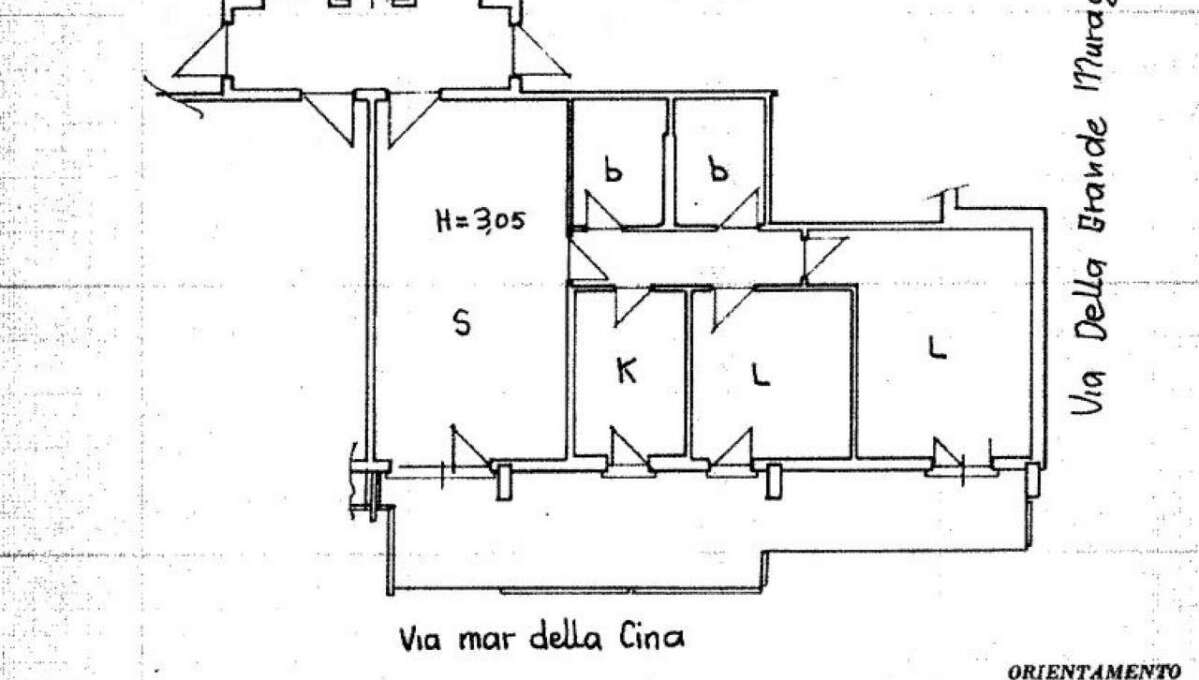 Appartamento in vendita in via Mar della Cina, Roma