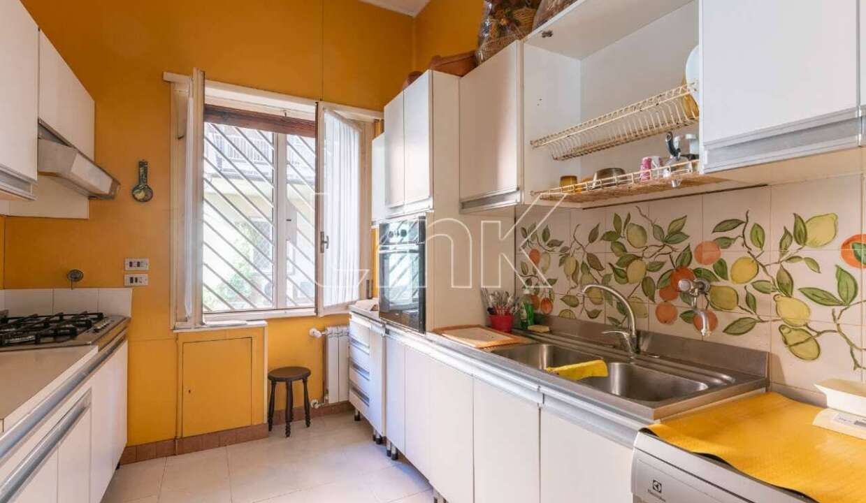 Appartamento in vendita in via dei Monti Parioli, Roma