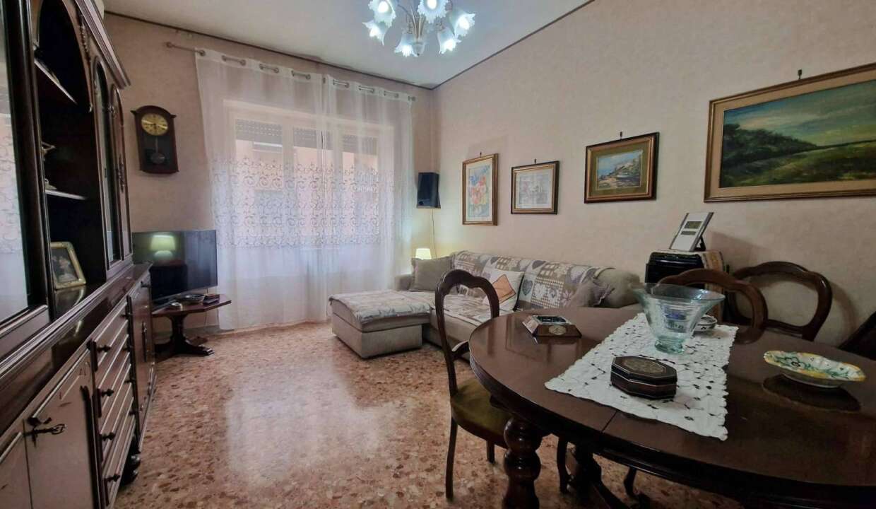 Appartamento in vendita Nuda Proprietà via Papiria, Roma