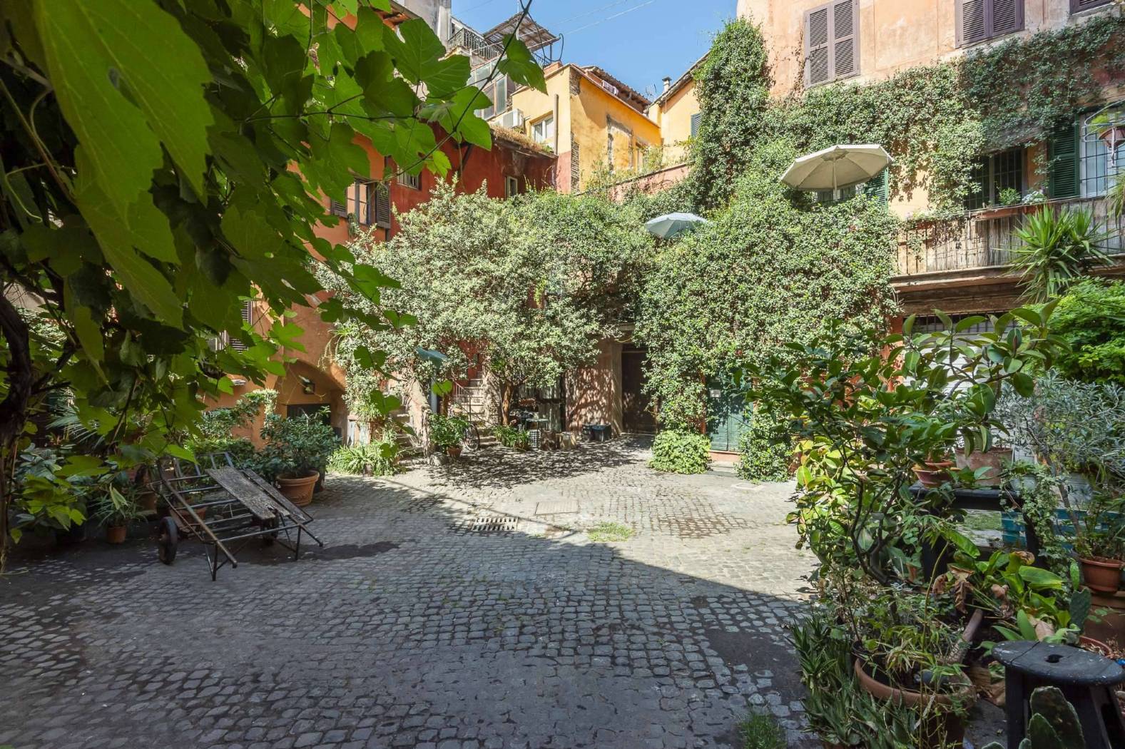 Appartamento in vendita via Arco degli Acetari, Roma