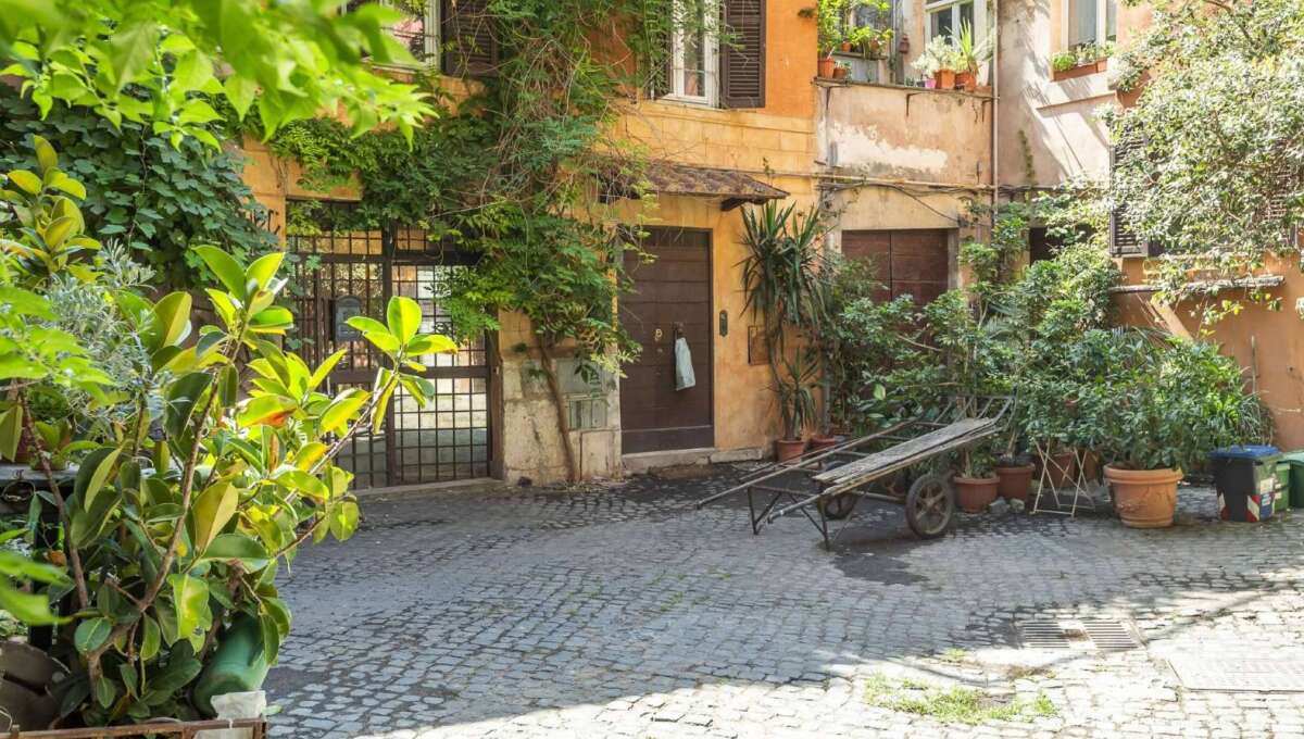 Appartamento in vendita via Arco degli Acetari, Roma