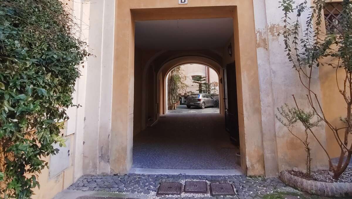 Posto auto in affitto Piazza Pigna, Roma