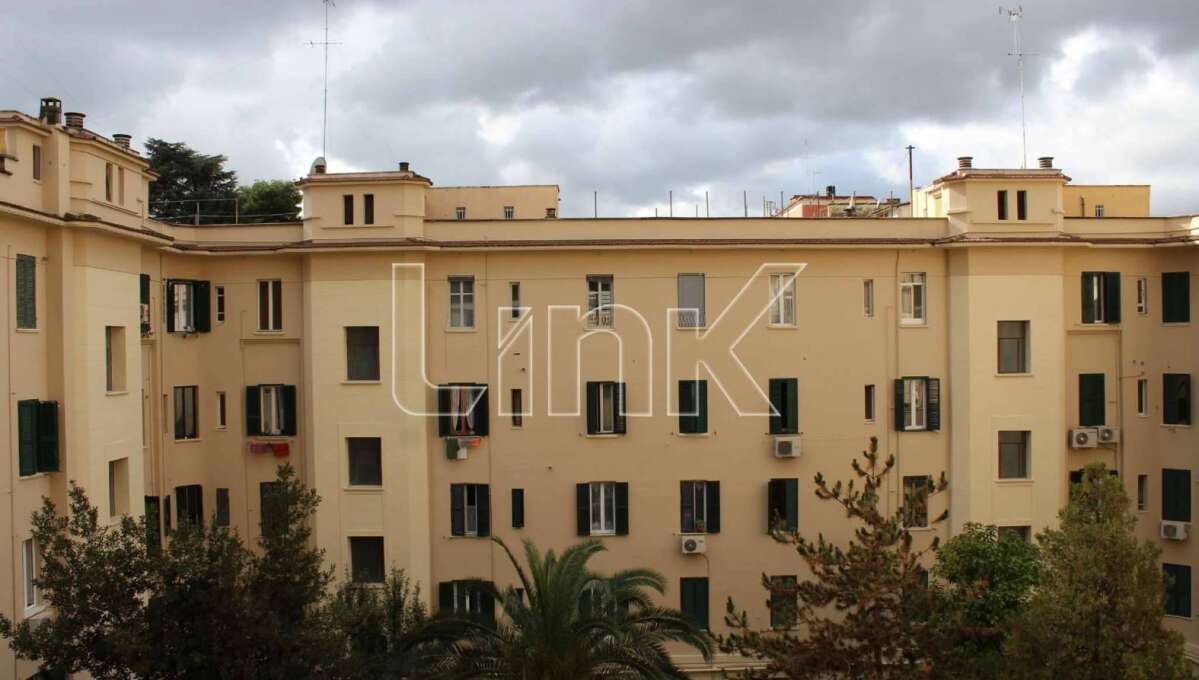 Appartamento in vendita via Candia, Roma