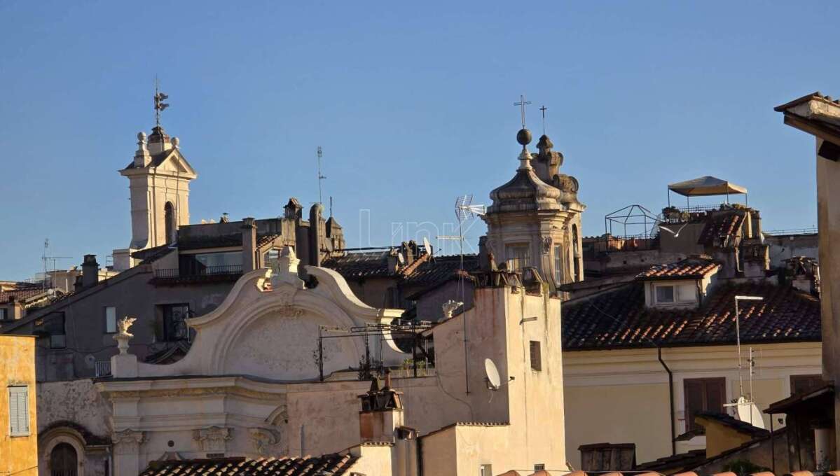 Appartamento in affitto in piazza di San Luigi de’ Francesi, Roma