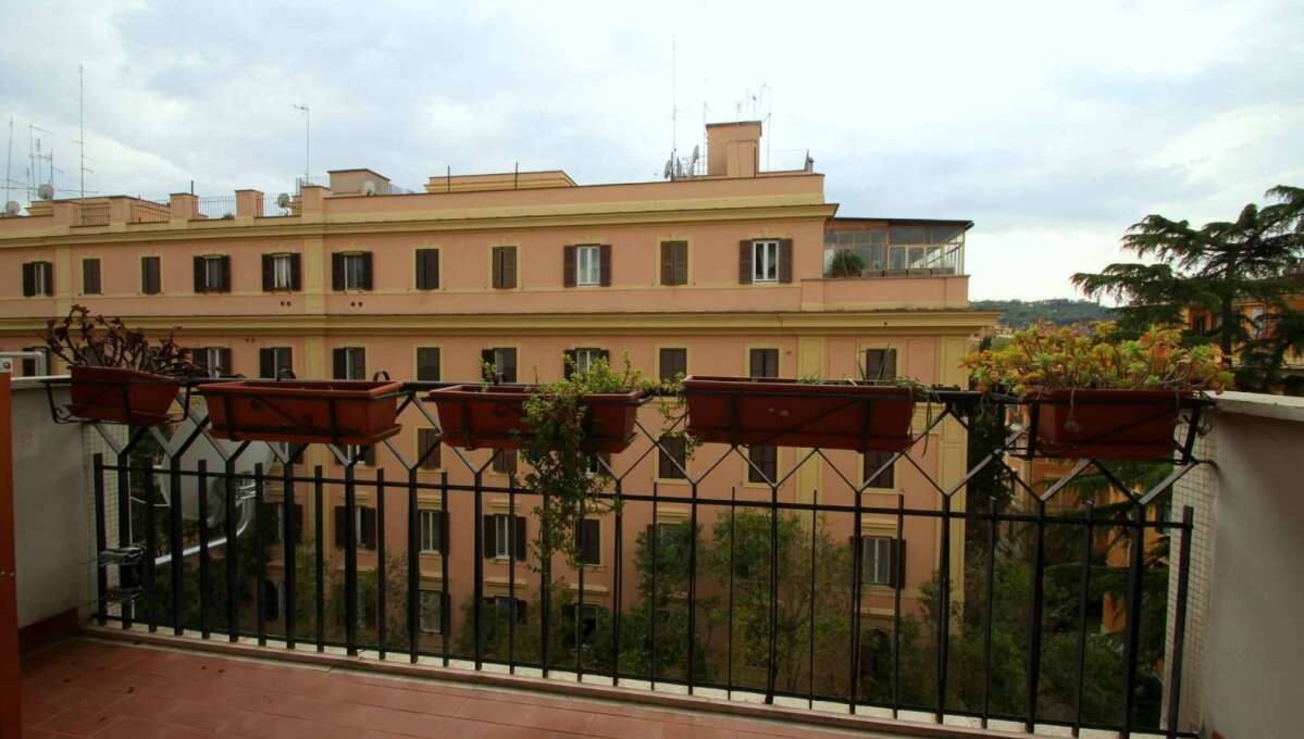 Appartamento in vendita via Donatello, Roma